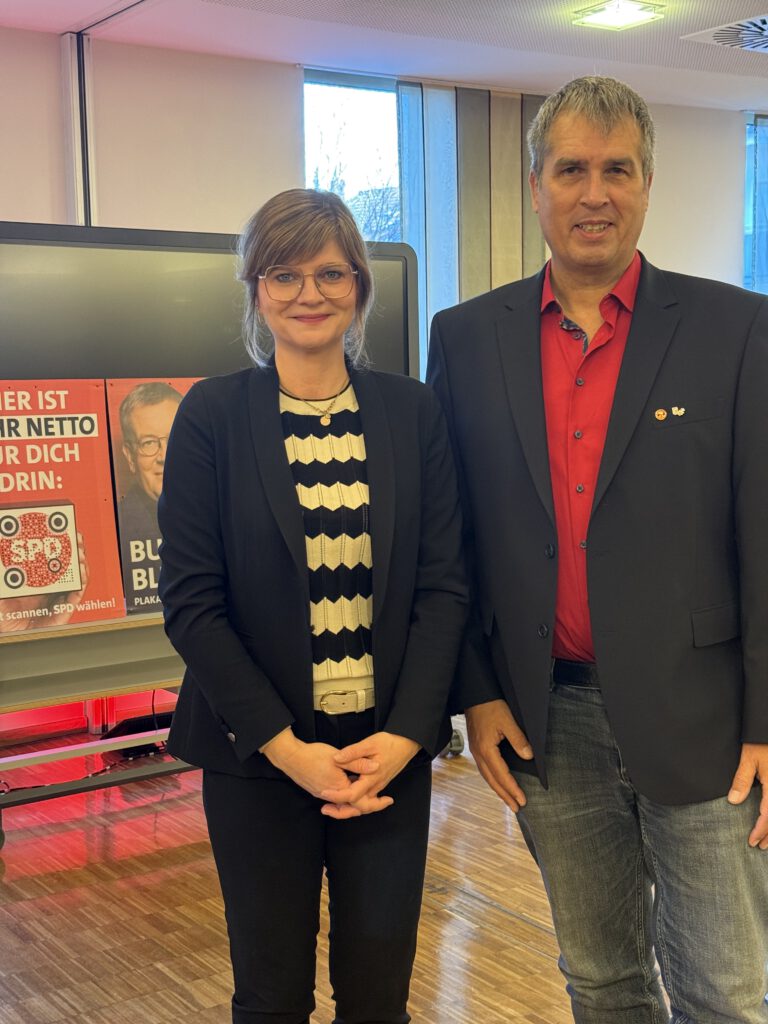 Bernd Wroblewski im Gespräch mit der SPD Landesvorsitzenden Sarah Philipp