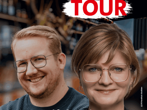 SPD Zukunftstour Paderborn am 18. August 2025 um 18 Uhr in der Pilgerstätte mit Sarah Philipp (Vorsitzende der NRWSPD) und Landratskandidat Mathias Fiedler – Austausch über soziale Gerechtigkeit und Zukunft unserer Stadt.